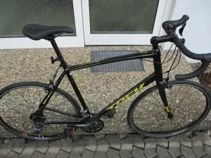 Trek Domane AL 2 - 28 Zoll - Diamant RH 62 schwarz NEU