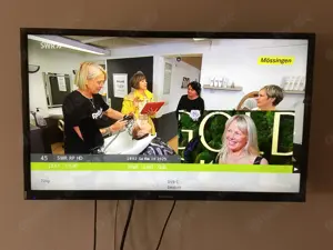 TV Flachbildschirm Smart gebraucht 1A Zustand Bild 3