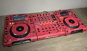 Custom RED CDJ-2000s + DJM-900 Nexus