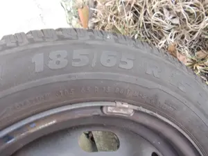 Gebrauchte Winterreifen mit Felgen (Semperit 185 65 R 15 T) Bild 6