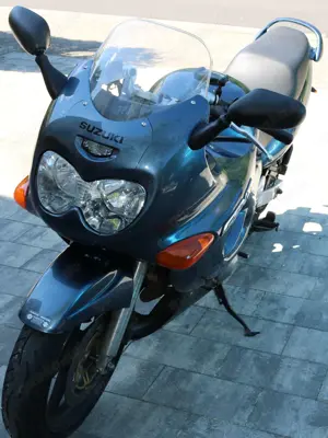 Suzuki GSX 750