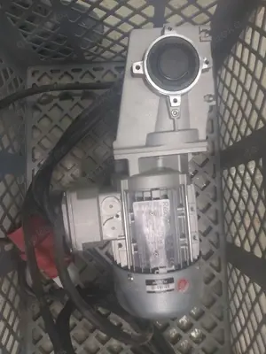 Neuwertige Elektromotoren Bild 2