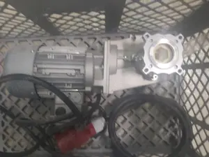 Neuwertige Elektromotoren Bild 3