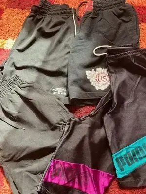 SPORT-FREIZEIT-SHORTS Grösse M *Verschiedene Modelle*