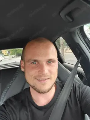 Er sucht sie für knisterndes Abenteuer