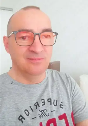 Suche die junge Frau 21_39 Jahre von neben an!