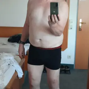 Suche SIe ü30 zum Kennenlernen mit Anhang