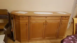 Wohnwand in mit Vitrine und Sideboard in sehr gutem Zustand Bild 3