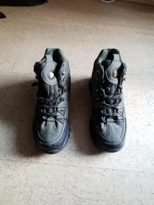 Wanderschuhe  -  Gr. 39