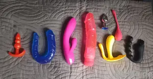 Wer interesse an käuflichen pics und videos hat kann sich gern melden