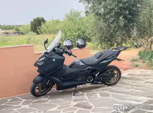 Yamaha T-Max Tech Max mit orig. Yamaha Topcase 