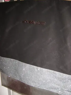 NEU unbenutzt XXL Glitzer Umhänge Shopper Einkaufs Reise- Bade Tasche VICTORIA'S SECRET LTDE schwarz
