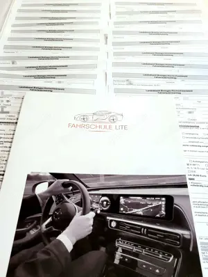 Gutschein Erste Hilfe Kurse Sehtest Foto Führerschein Fahrschule Bild 3