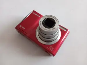 OLYMPUS X-44 14.0 MP rot neuw.+OVP+viele extras+Rechnung Bild 4