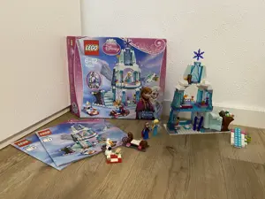 LEGO Disney 41062 Elsas funkelnder Eispalast Bild 2