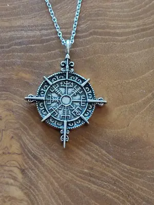 Mittelalter Schmuck: Edelstahl Halskette mit Wikinger Kompass