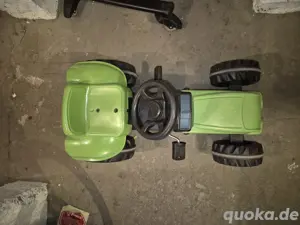 Trettraktor mit Anhänger-Kinderfahrzeug in Top Zustand Bild 4
