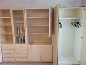 Verkaufe 4 teilgenommen Schrankwand aus Holz