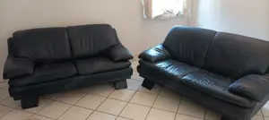 Verkaufe 2 Ledersofas Farbe dunkelblau