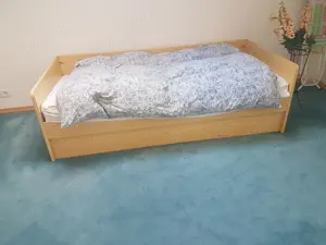 Verschenke Jugendzimmer Kieferfarbig