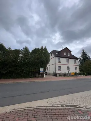 Charmantes Mehrfamilienhaus mit großem Grundstück in Scheden