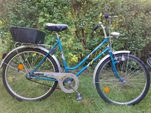 26" Retro Damenrad von Hercules mit 3 Gänge und neuen Weidenkorb