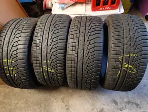 4 Winterreifen 245 40 R19 sehr gute Zustand 