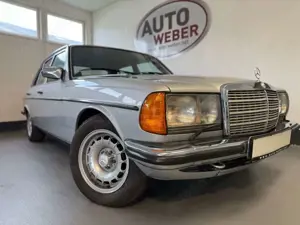 Mercedes-Benz 280 E/123 *AUTOMATIK*KLIMA*BECKER*RESTAURIERT*H*