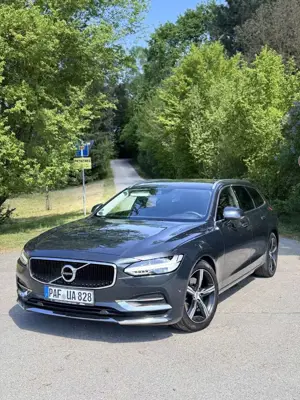 Volvo V90 D4 AWD Geartronic Momentum Pro