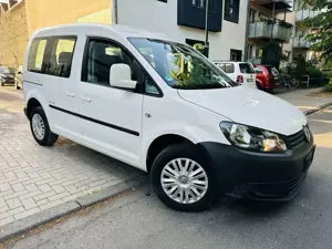 Volkswagen Caddy Soccer / 1. HAND / FINANZIERUNG / weiß