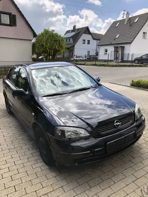 Opel Astra 1.2 Bild 2