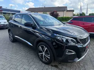 Peugeot 3008 PureTech 130 Stop  Start GPF Allure Bild 3