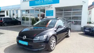 Volkswagen Golf VII Variant Highline *Navi/SHZ/Xenon/AHK*