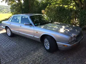 Jaguar XJ8 XJ8 Bild 5