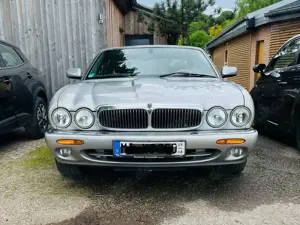 Jaguar XJ8 XJ8