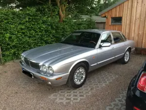 Jaguar XJ8 XJ8 Bild 3