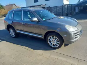 Porsche Cayenne Cayenne S TiptronicS Bild 2