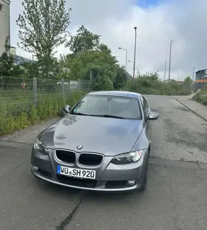 BMW 320 320i Coupe