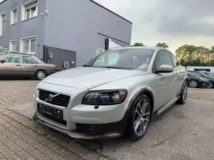 Volvo C30 2.0 Momentum*KLIMA*SITZ-HZ*TÜV/INS NEU