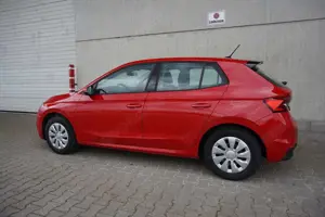 Skoda Fabia 1.0TSI Selection Navi/MirrorLi PDC SHZ Bild 5