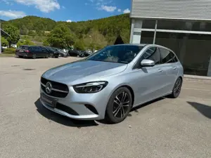 Mercedes-Benz B 180 Totwinkel / Winter-Paket / Kamera /  MBUX