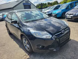 Ford Focus Turnier 1.0 EcoBoost Start-Stopp-System Ambiente Bild 3