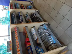 Ladeneinrichtung zu verschenken  Bild 2