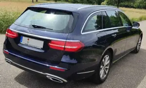 Mercedes-Benz E 300 E-Klasse T-Modell Diesel d T 9G-TRONIC Exclusive Bild 2