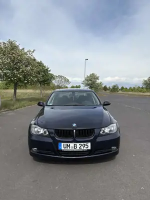 BMW 320 320i