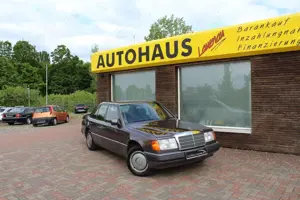 Mercedes-Benz 230 E W124