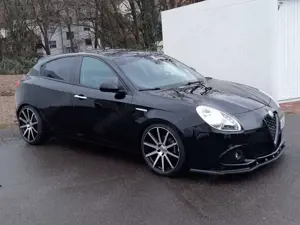 Alfa Romeo Giulietta Giulietta 1.4 TB 16V Turismo Bild 2 Alfa Romeo Giulietta Giulietta 1.4 TB 16V Turismo Bild 2