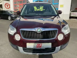 Skoda Yeti Elegance 4x4 2.0 TDI 170PS AHK PDC Xenon Bild 2