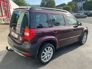 Skoda Yeti Elegance 4x4 2.0 TDI 170PS AHK PDC Xenon Bild 5