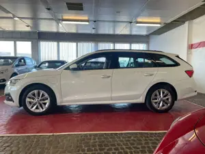 Skoda Octavia Ambition iV *1 . Hd. + DAB + Apple/Android Bild 5